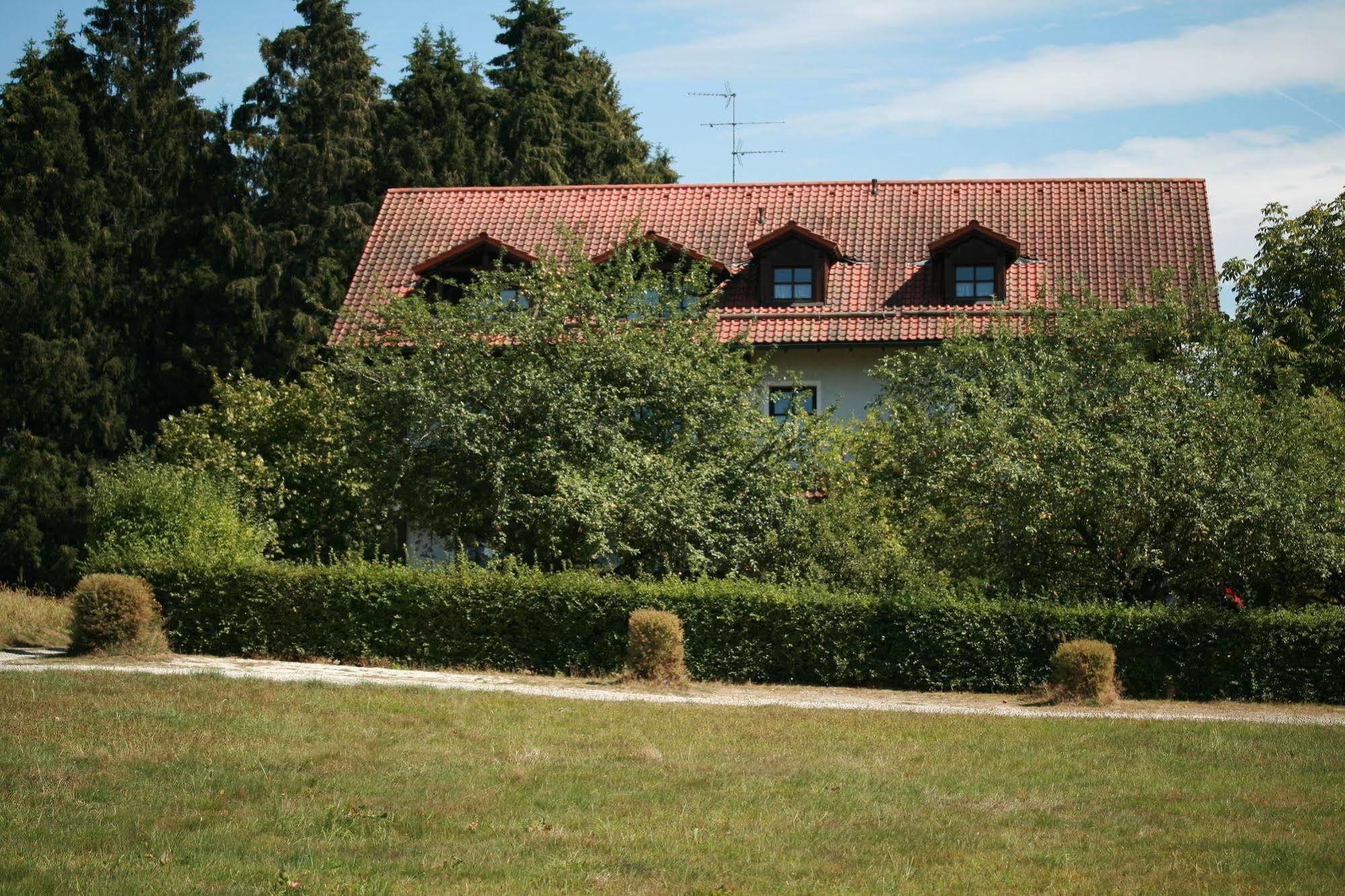 Waldpension Jaegerstueberl 3* Бад-Грисбах